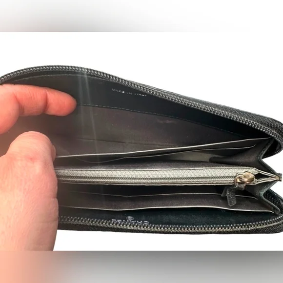 CHANEL Precious Symbols Black Patent Quilted Leather Zippy Wallet - Picture 9 of 13